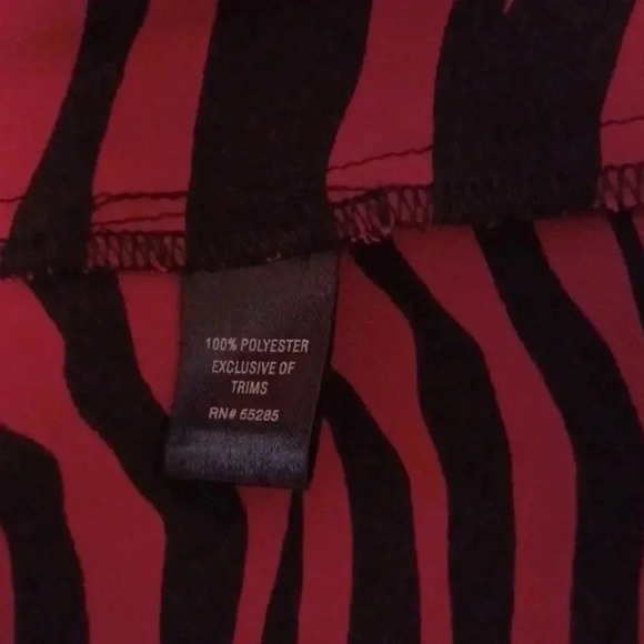 💙🌺Animal print top with lace - Picture 8 of 8